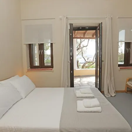 Pine Cottage, Syros Island Vakantiehuis *