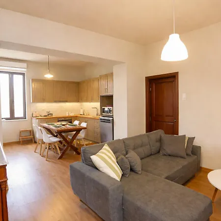 Pine Cottage, Syros Island *