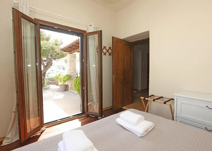 Pine Cottage, Syros Island