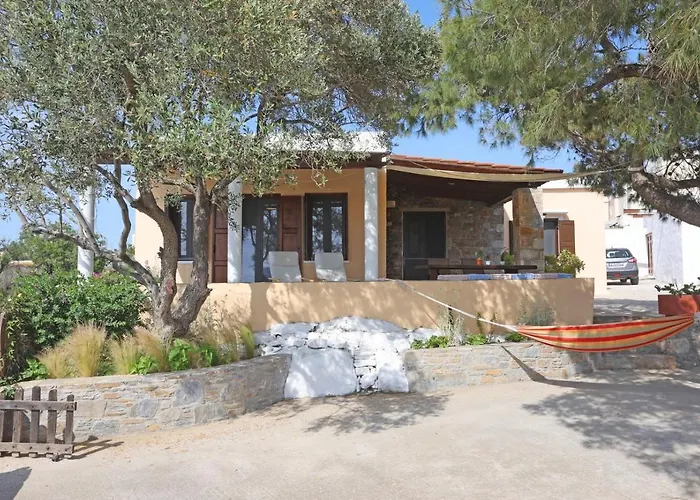 Pine Cottage, Syros Island Semesterbostad *
