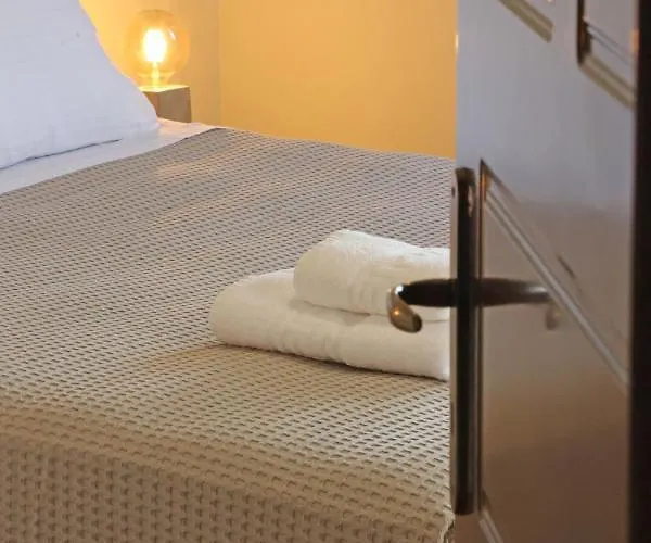 Holiday home Pine Cottage, Syros Island